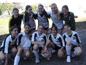 Equipes de Futsal Feminino da IENH participam da ONASE