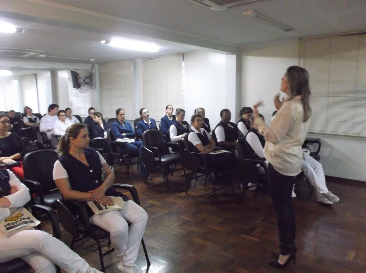 Faculdade IENH na 3ª Feira das Profissões do Hospital Regina