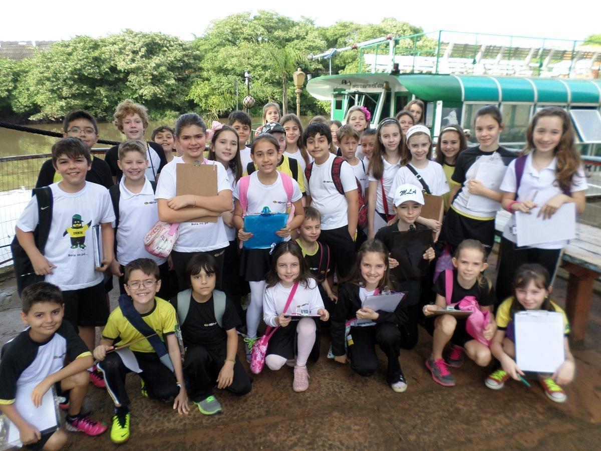 Aula flutuante a bordo do Barco Martim Pescador