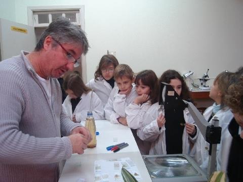 Alunos do Oswaldo Cruz aprendem sobre a importância da água durante o II Congresso das 3ªs séries