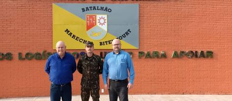 Professores do Curso Técnico de Logística visitam Batalhão de Suprimentos do Exército Brasileiro.