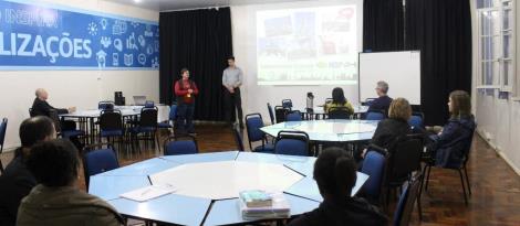 Proposta de Intercâmbio para a Europa é apresentada para alunos da IENH Proposta de Intercâmbio para a Europa é apresentada para alunos da IENH