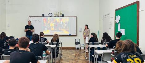 Turmas da 1st grade da IENH participam de aula especial que uniu neurociências e física Turmas da 1st grade da IENH participam de aula especial que uniu neurociências e física