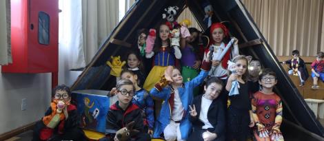 Kindergarten 5 da Unidade Oswaldo Cruz vive tarde de encantamento no Acampamento Literário Kindergarten 5 da Unidade Oswaldo Cruz vive tarde de encantamento no Acampamento Literário