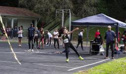 Atletismo da IENH conquista 54 medalhas no Troféu IENH de Atletismo -  Educação Básica - Portal IENH